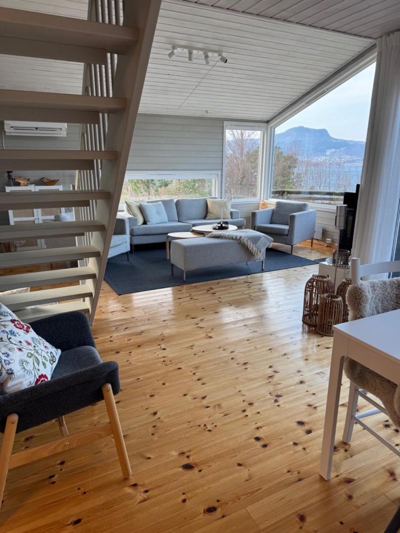 Charming House Located By The Fjord With The Pultpitrock Within Short Distance Villa Jørpeland Kültér fotó