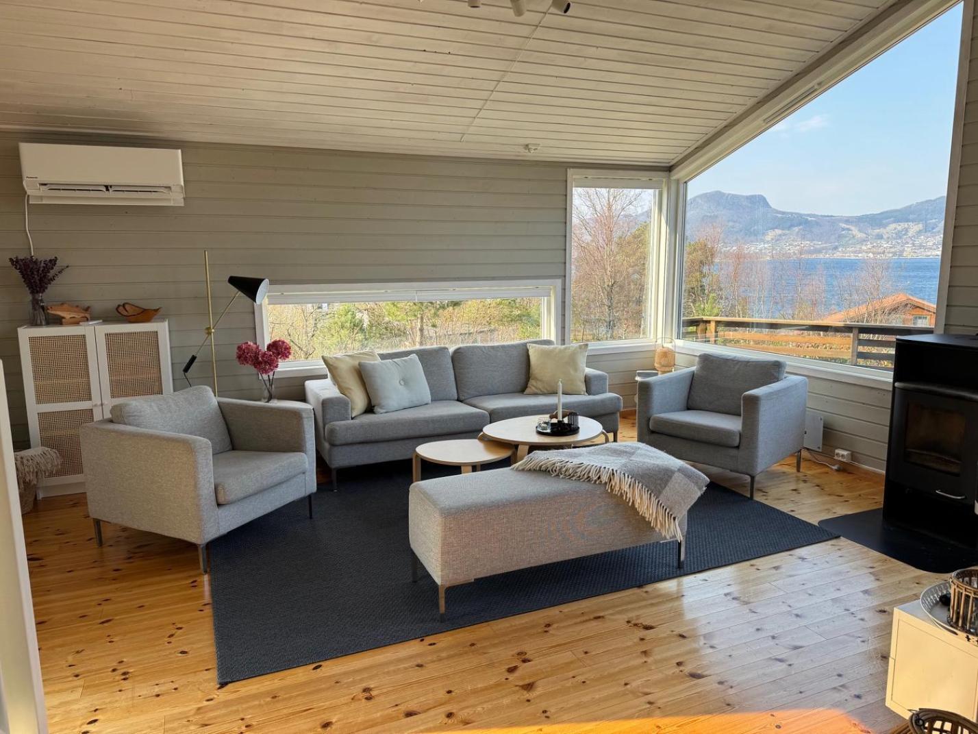 Charming House Located By The Fjord With The Pultpitrock Within Short Distance Villa Jørpeland Kültér fotó